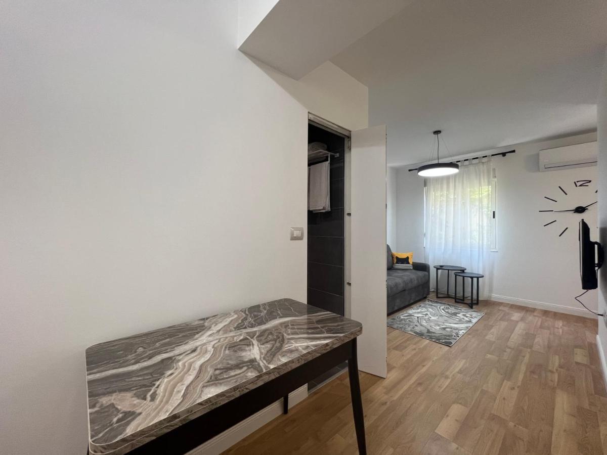 Apartamento Lana Studio Tirana Exterior foto